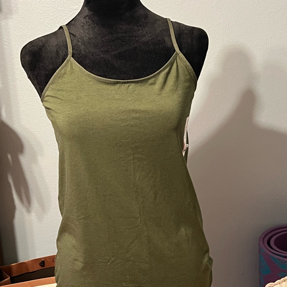 Time and Tru Green Fitted Camisole Top